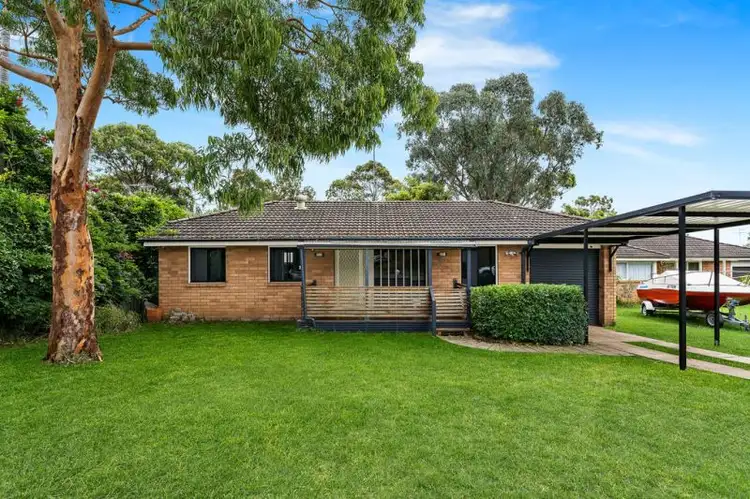 15 Jacaranda Avenue, Bradbury NSW 2560