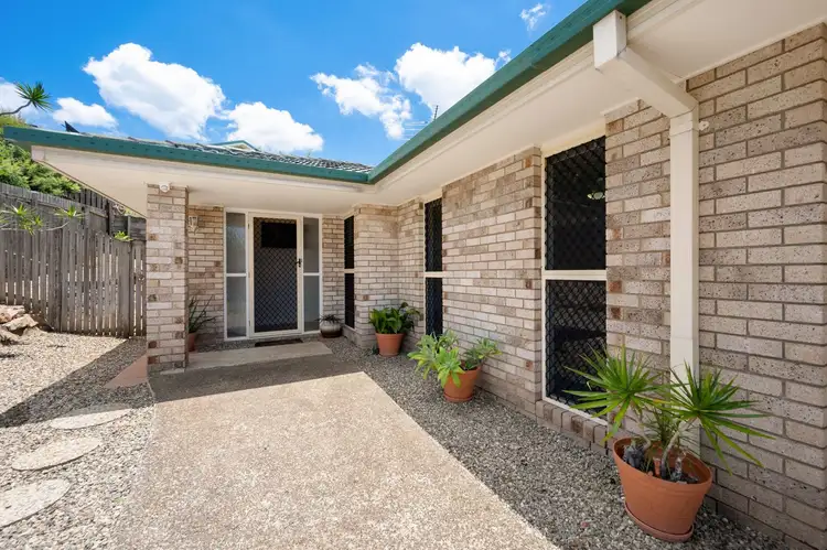 7 Brolgaglen Close, Ferny Grove QLD 4055