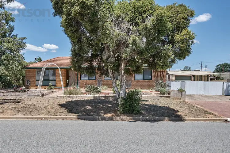 1 Eldershaw Drive, Forest Hill NSW 2651