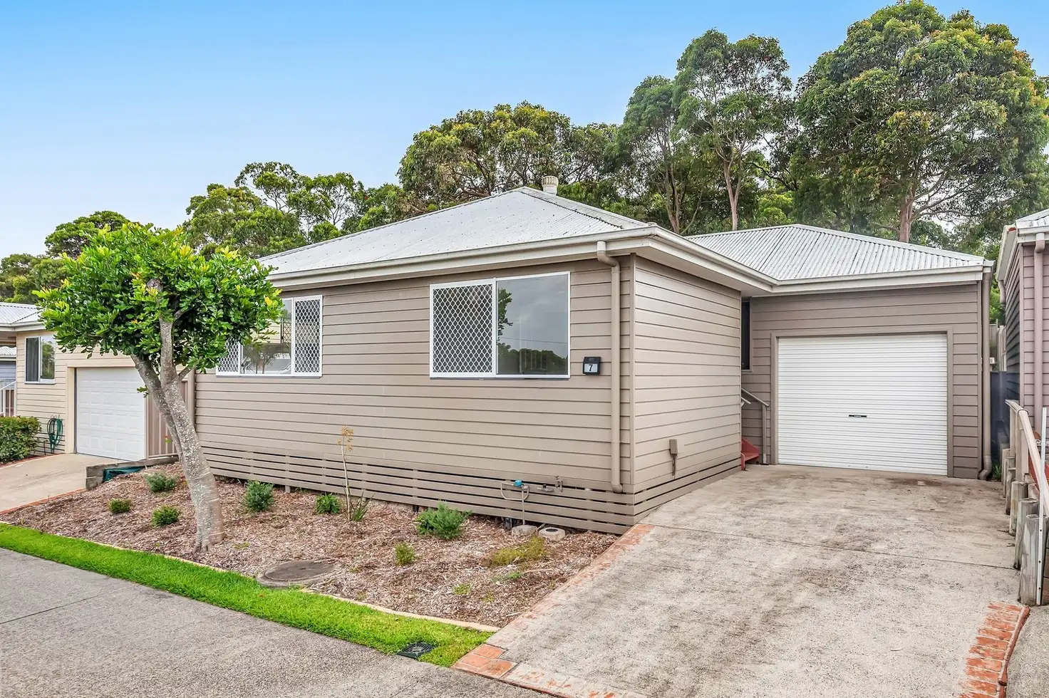 Main view of Homely retirement listing, 7/2 Saliena Avenue, Lake Munmorah NSW 2259