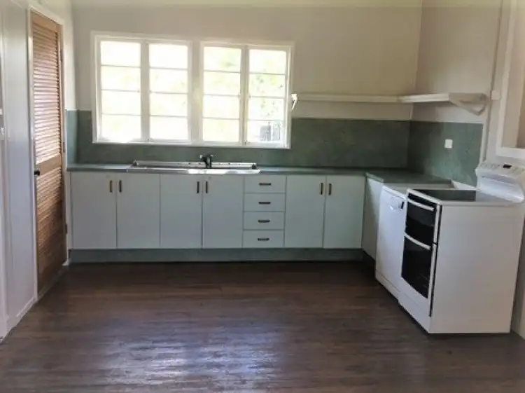 Sixth view of Homely house listing, 1 Vicki Close, Emerald QLD 4720