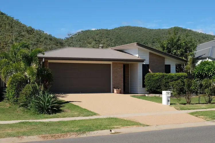 108 Springfield drive, Norman Gardens QLD 4701