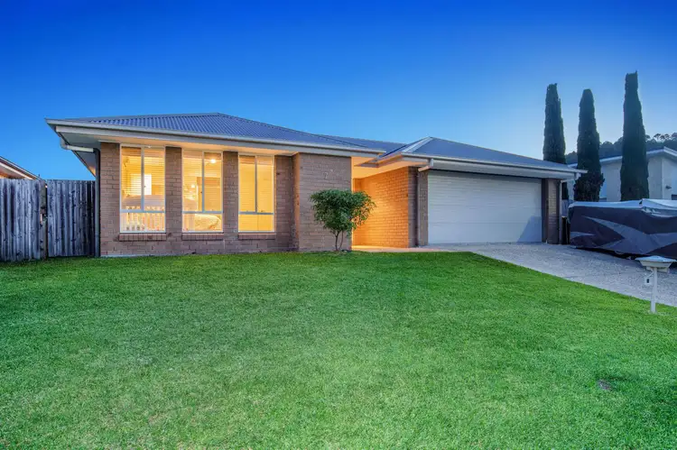 7 Flame Trees Crescent, Maudsland QLD 4210