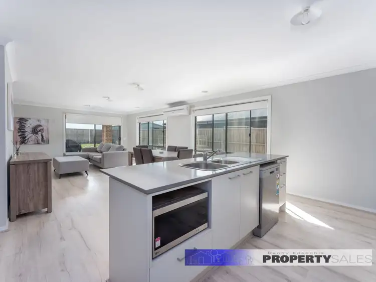Second view of Homely house listing, 8 St Helena Way, Moe VIC 3825