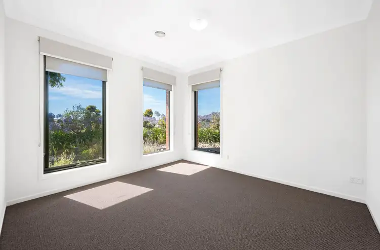 Fifth view of Homely house listing, 10 Glade Drive, Wallan VIC 3756