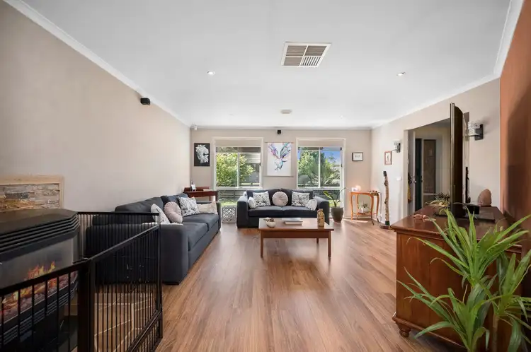 16 Alexander Avenue, Wallan VIC 3756