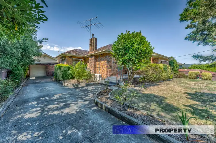 14 Chamberlain Road, Newborough VIC 3825