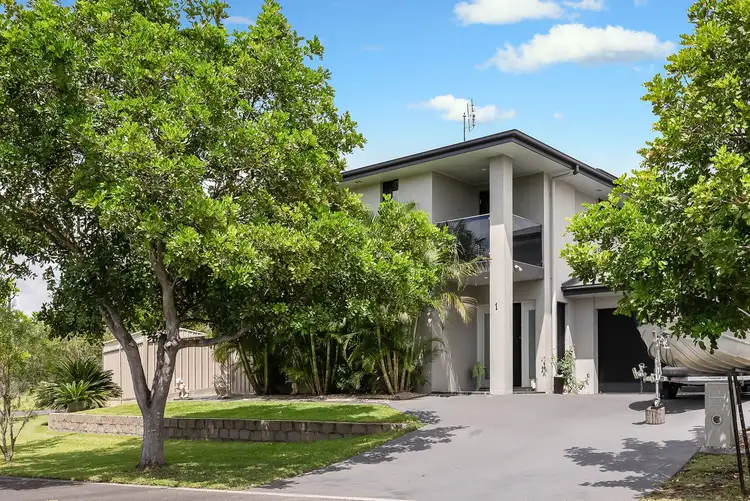 1 Higgins Place, Cumbalum NSW 2478