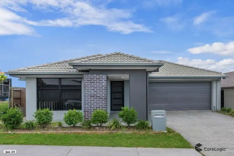 32 McVeigh Street