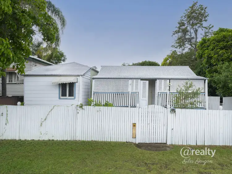 4 Carr Street, Ipswich QLD 4305