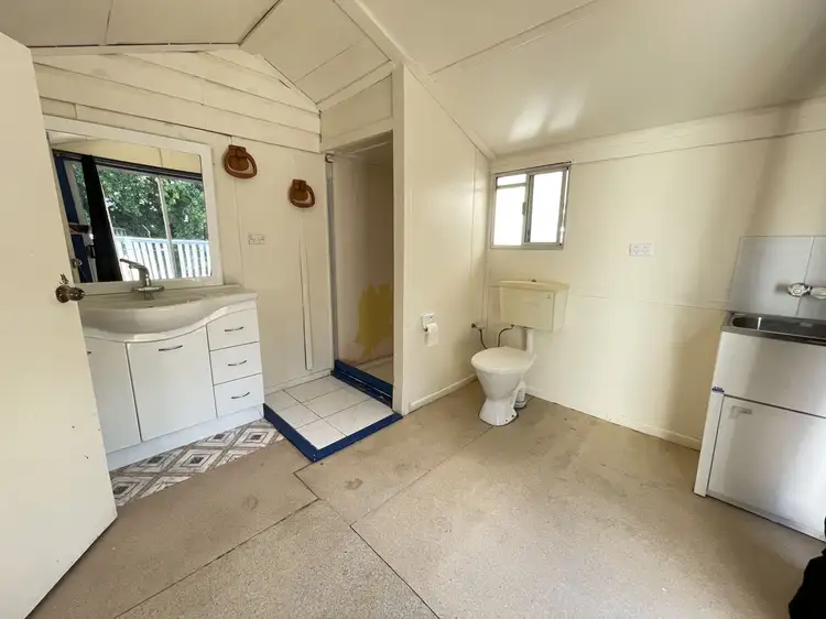 Sixth view of Homely house listing, 4 Carr Street, Ipswich QLD 4305
