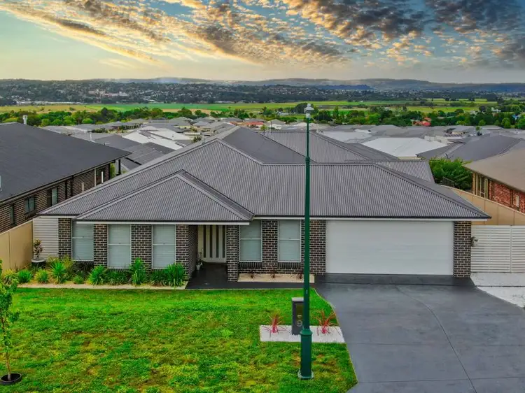 Main view of Homely house listing, 9 McGillan Drive, Kelso NSW 2795