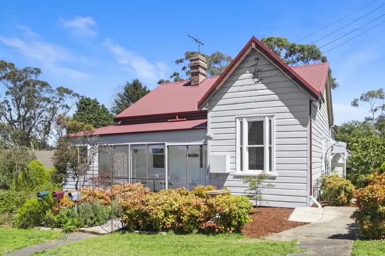 9 West End Street, Katoomba NSW 2780