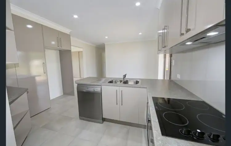 Second view of Homely unit listing, 4/32 Heaps Street, Avenell Heights QLD 4670