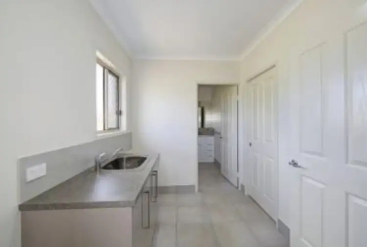 Sixth view of Homely unit listing, 4/32 Heaps Street, Avenell Heights QLD 4670