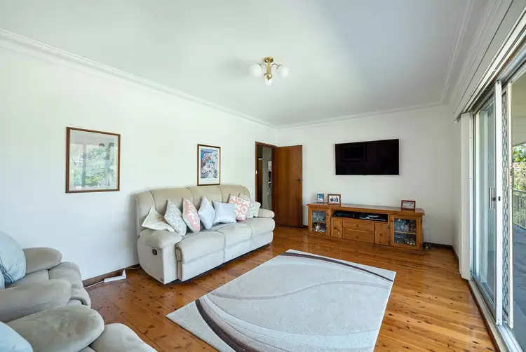 Fifth view of Homely house listing, 10 Nereida Close, Kotara NSW 2289