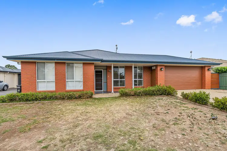 3 Paul Court