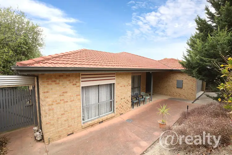 60 Winyard Drive, Mooroolbark VIC 3138
