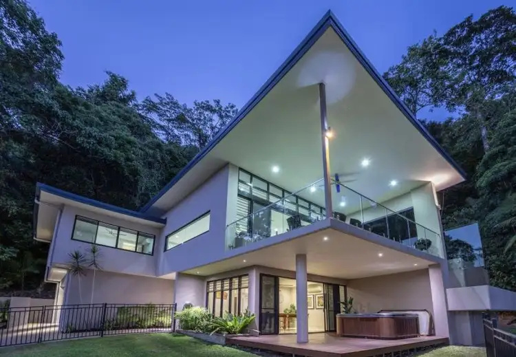 11 Oceanview Place, Mooroobool QLD 4870
