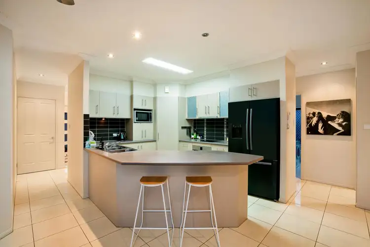 35 Tyrconnell Crescent, Redlynch QLD 4870