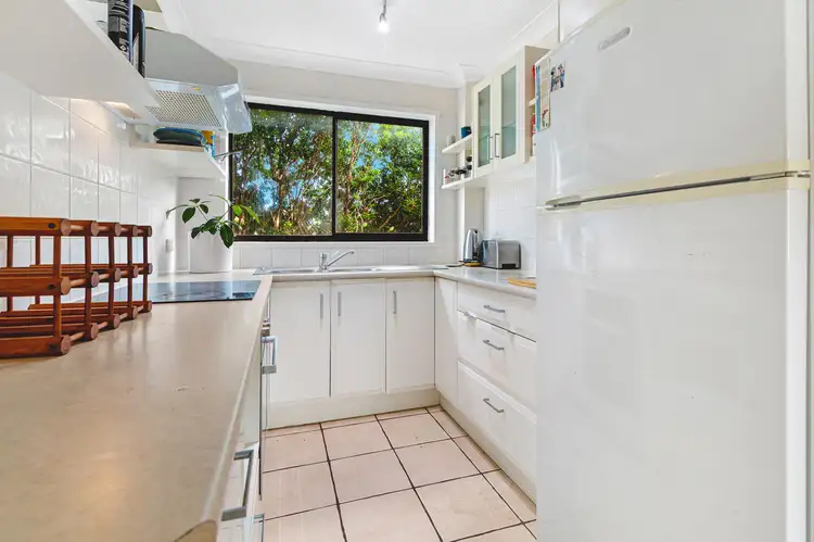 3/156 Frank Street, Labrador QLD 4215