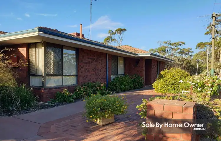 4 Dix Street, Moora WA 6510