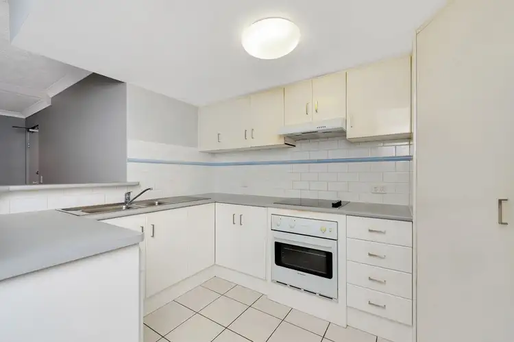 Sixth view of Homely unit listing, 51 Pohlman Street, Southport QLD 4215