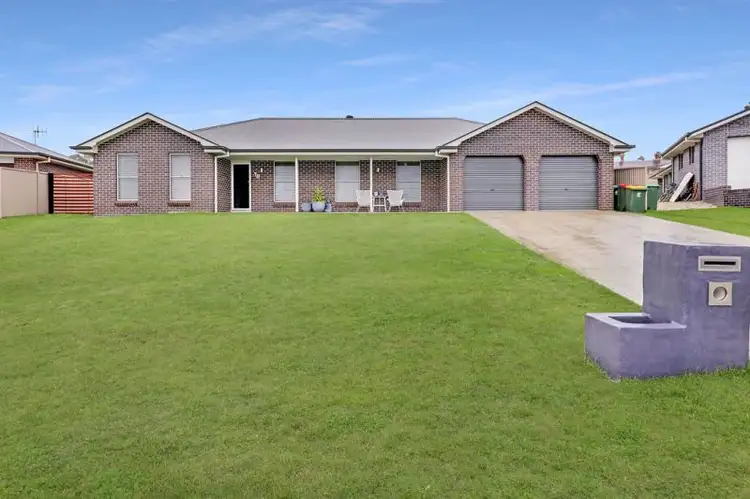10 Byrne Close, Kelso NSW 2795