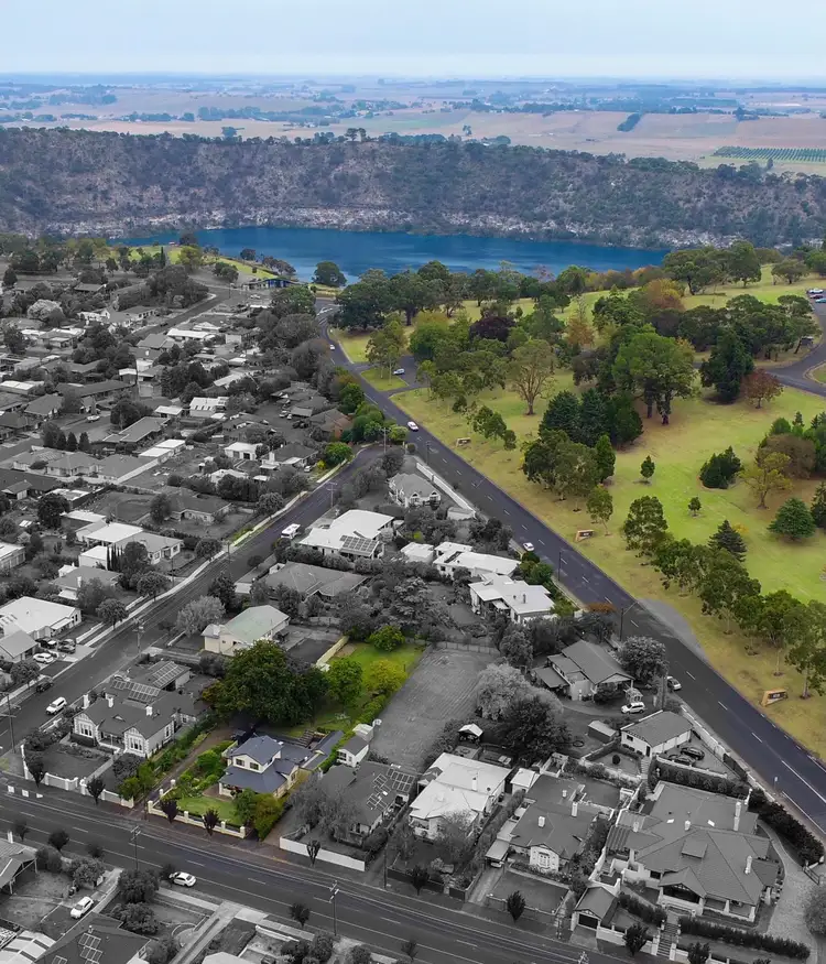 Second view of Homely house listing, 10 Lake Terrace East, Mount Gambier SA 5290