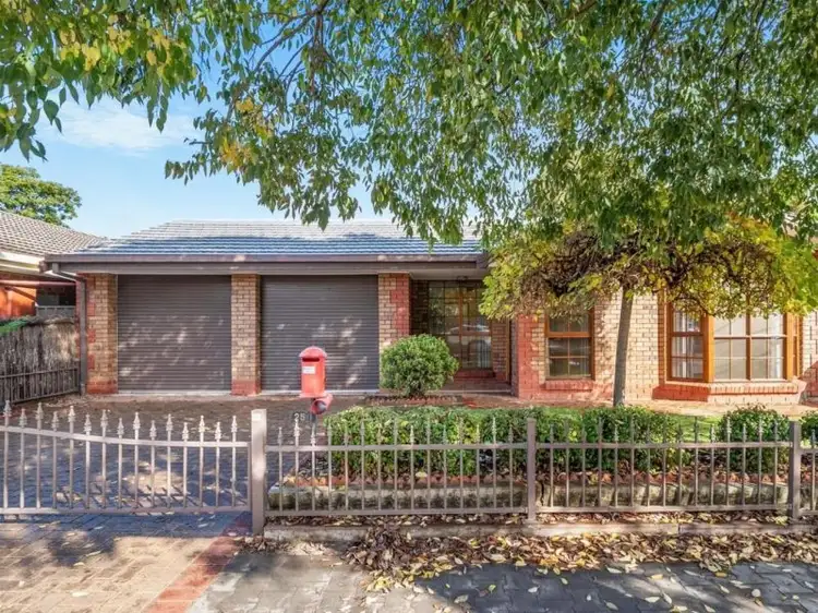 25 East Parade, Kingswood SA 5062
