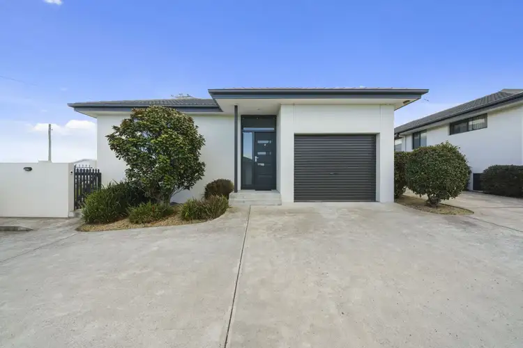Main view of Homely unit listing, 2/25 Penna Road, Midway Point TAS 7171