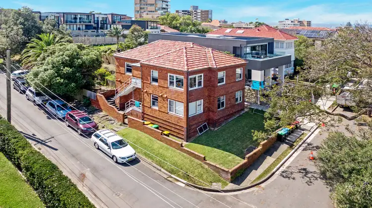 44 Upper Clifford Avenue