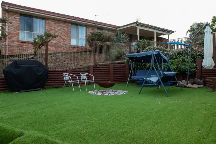 11 Heliodor Place, Eagle Vale NSW 2558