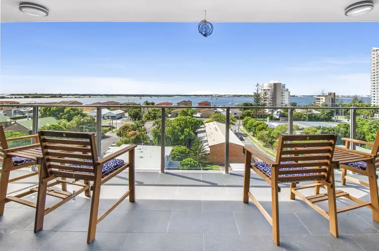 26/14 Bright Avenue, Labrador QLD 4215