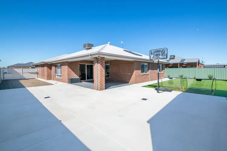 Seventh view of Homely house listing, 4 Cockatoo Crescent, Kialla VIC 3631