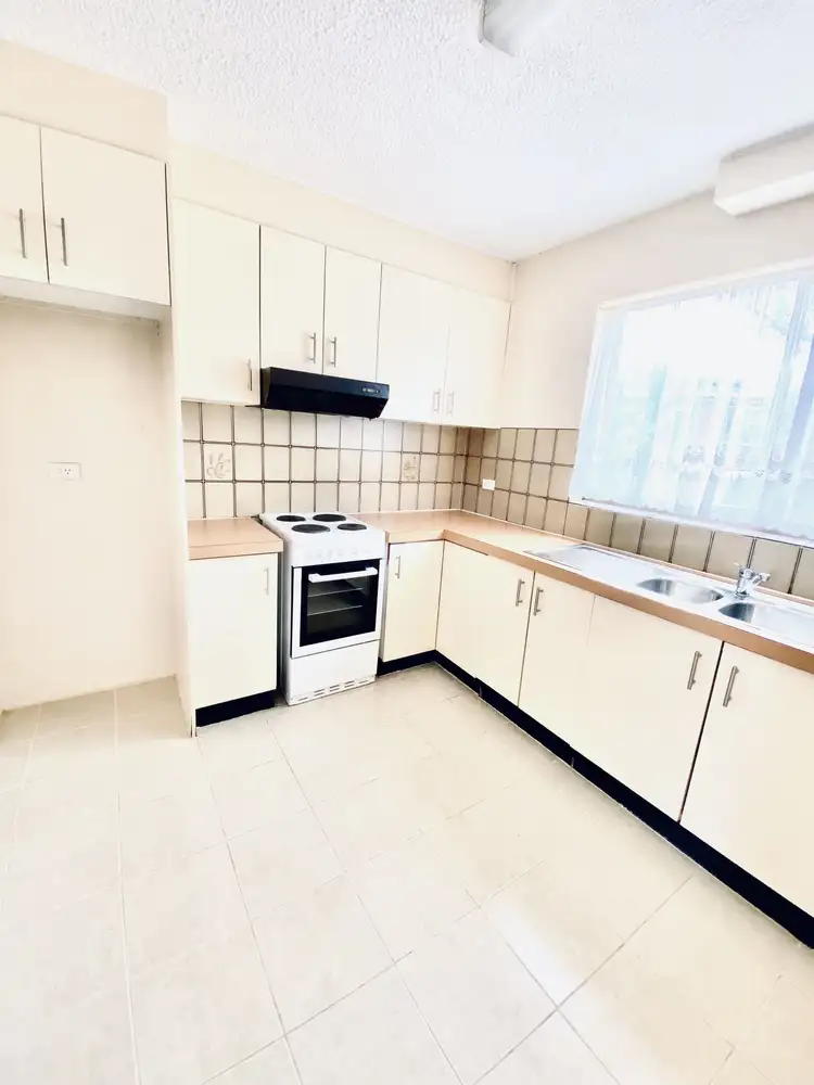 Third view of Homely apartment listing, 3/18 Thurlow Place, Belconnen ACT 2617