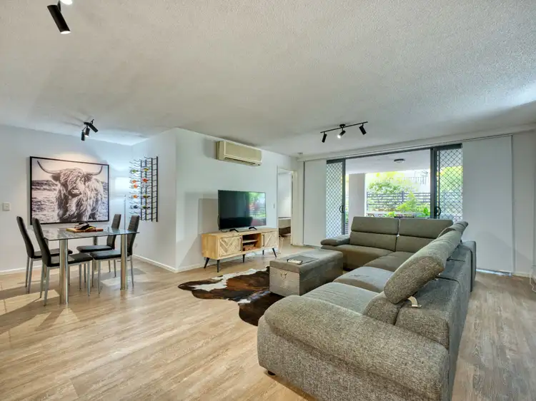 15/7 Landsborough Terrace, Toowong QLD 4066