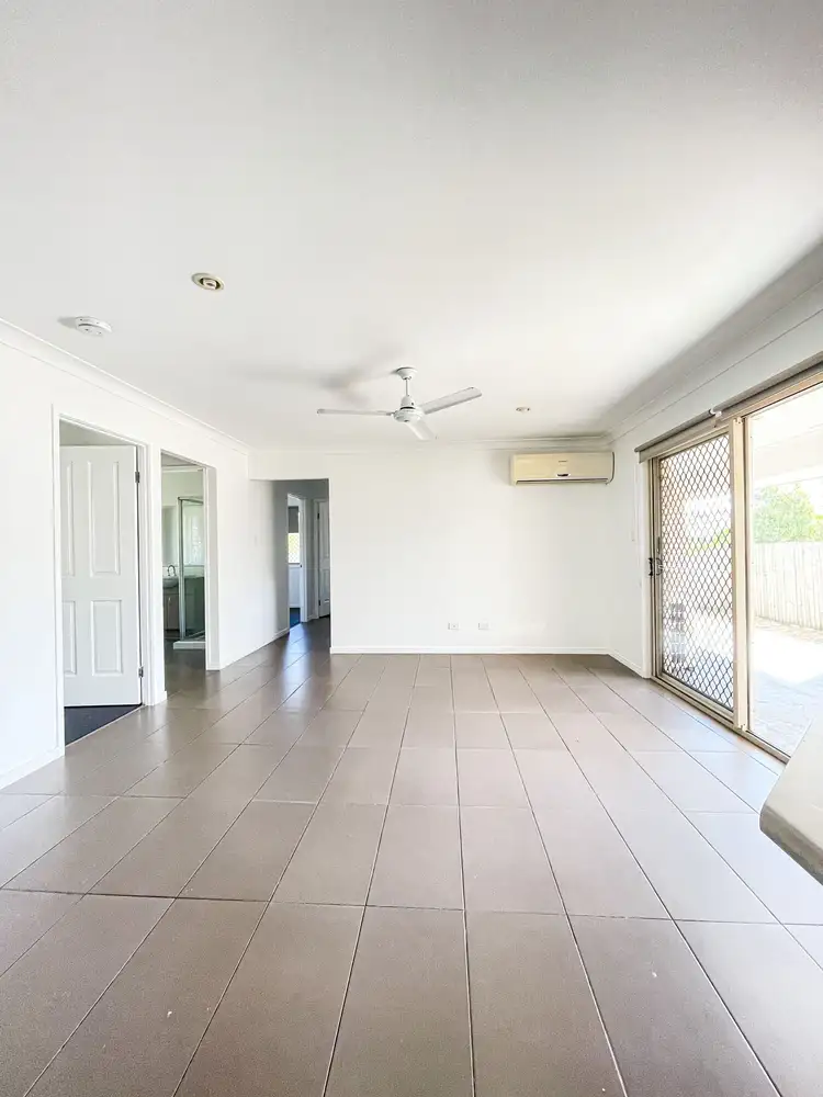 Sixth view of Homely house listing, 8 Somerset Terrace, Holmview QLD 4207
