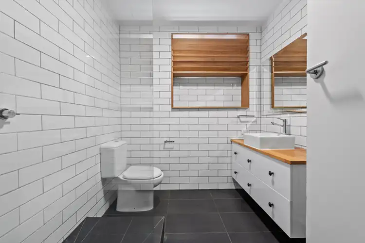Fifth view of Homely apartment listing, 2/172 Princess Street, Carlton North VIC 3054