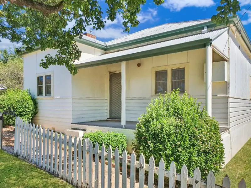 Main view of Homely house listing, 7 Raglan Street, South Bathurst NSW 2795