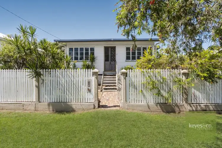 4 Fifth Avenue, South Townsville QLD 4810