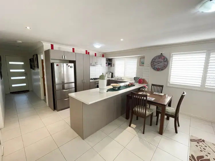 1/8a Wyman Street, Brassall QLD 4305