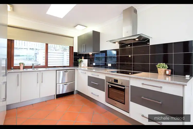 Fifth view of Homely house listing, 8 Manubar Place, Chapel Hill QLD 4069