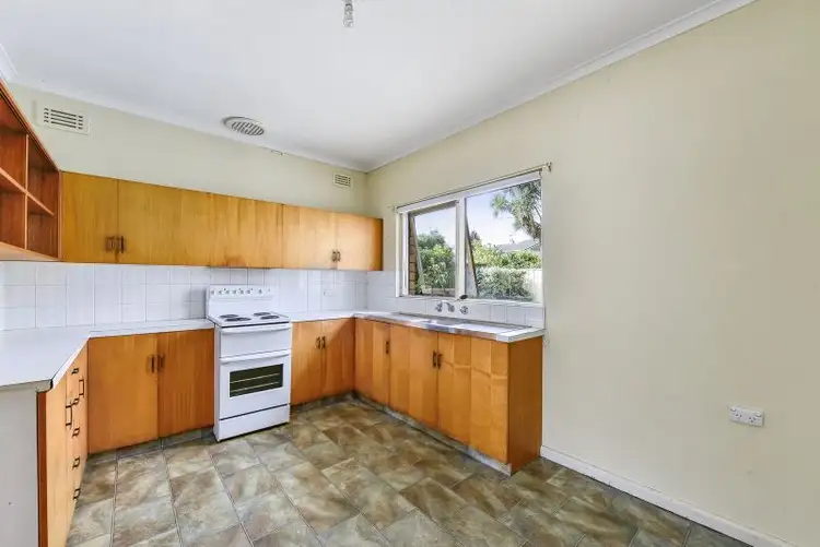 Fifth view of Homely house listing, 1/31 Coolabah Street, Mount Gambier SA 5290