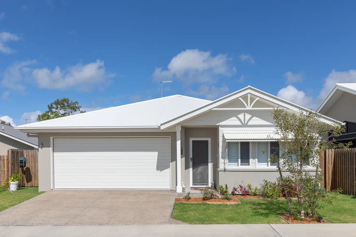 Main view of Homely retirement listing, 10/2-20 Island View Drive, Urangan QLD 4655