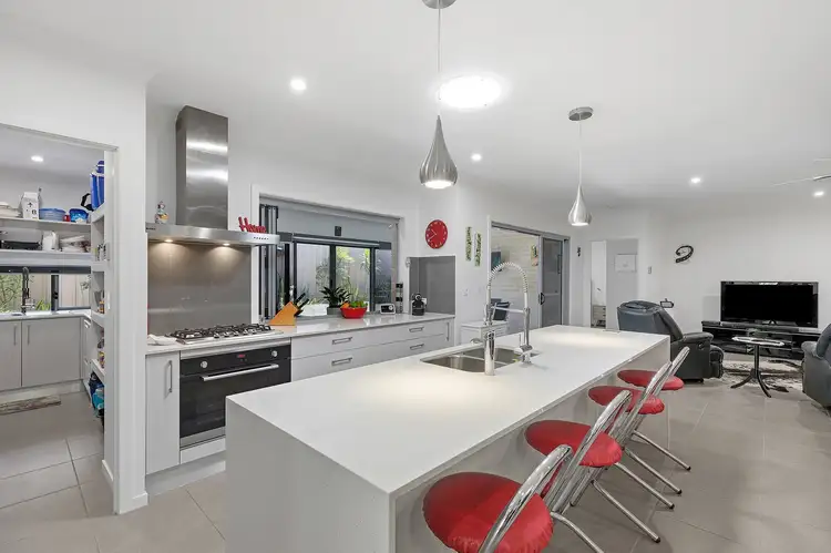 33 Outlook Drive, Tewantin QLD 4565