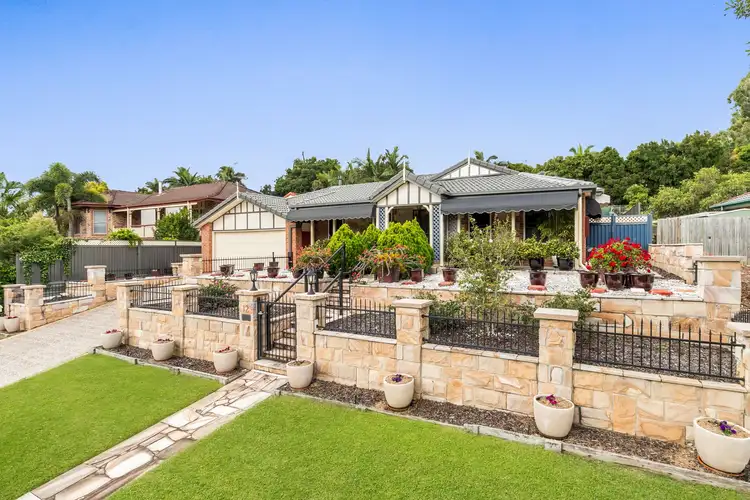 12 Drysdale Crescent, Brookfield QLD 4069