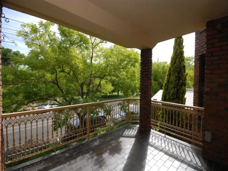Main view of Homely apartment listing, 4/5 Barton Terrace East, North Adelaide SA 5006