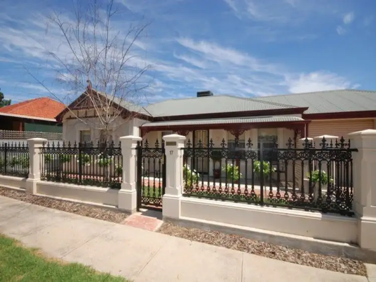 17 Blyth Street, Clearview SA 5085