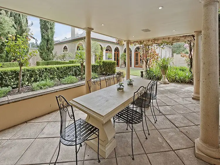 35 Sixth Ave, St Peters SA 5069